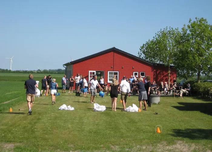 Дом отдыха Mersted House Тённер